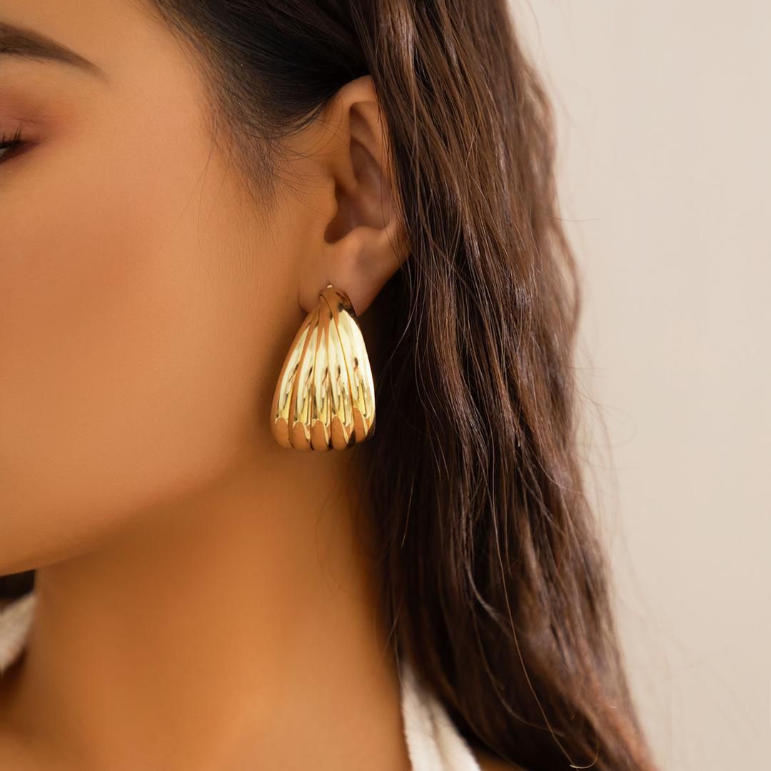 BOLD STATEMENT HOOPS