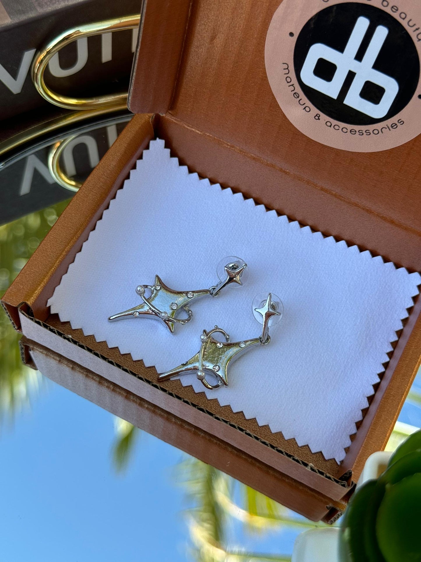 SATURN STAR EARRINGS